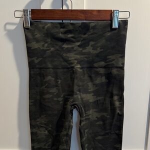 SPANX Camouflage Leggings - Green and Black